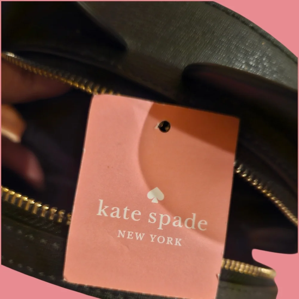 Kate Spade x Disney Minnie Mouse Polka Dot Canteen Crossbody Bag with Red Bow - Picture 5 of 8